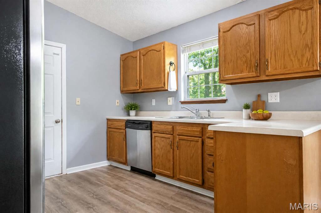 Hillcrest Manor - Residential