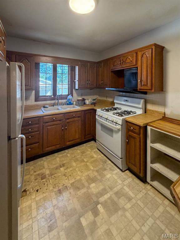 Caseyville 1st Add - Residential