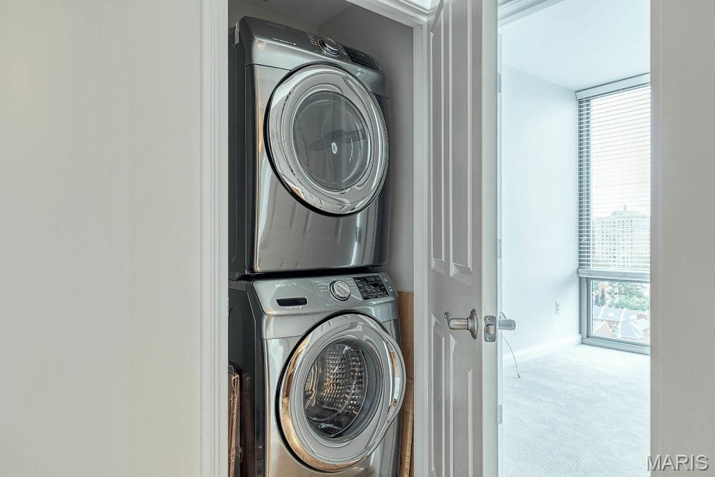 Park East Tower - Residential Lease