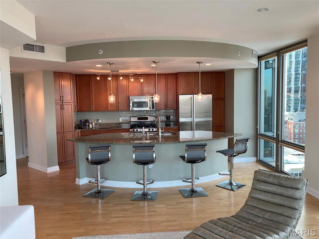 Park East Tower - Residential Lease