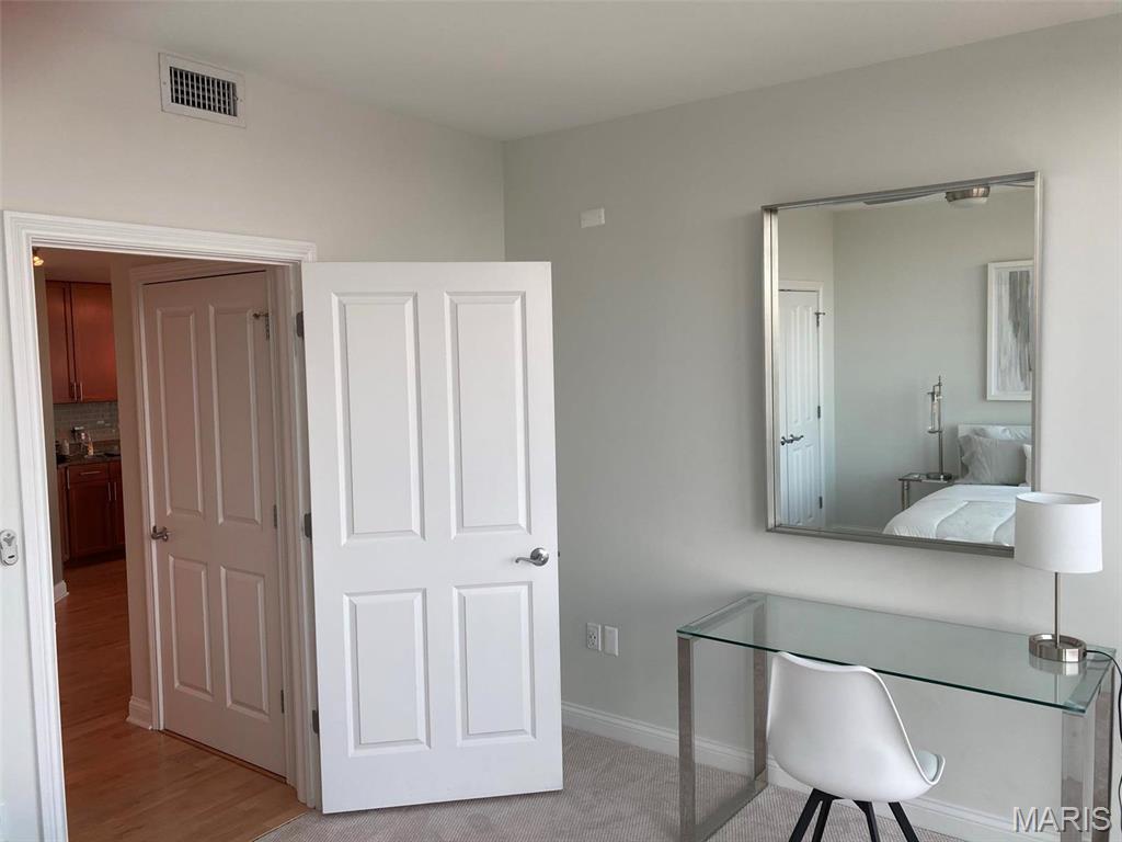 Park East Tower - Residential Lease