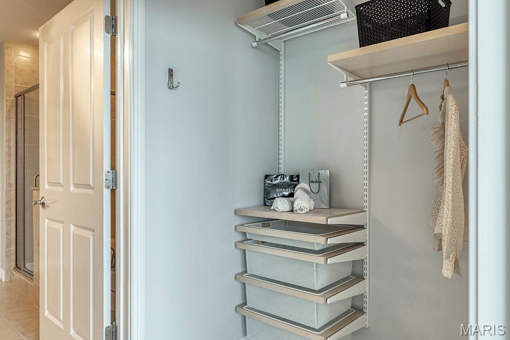 Park East Tower - Residential Lease