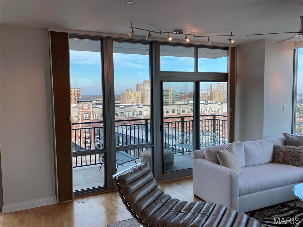 Park East Tower - Residential Lease