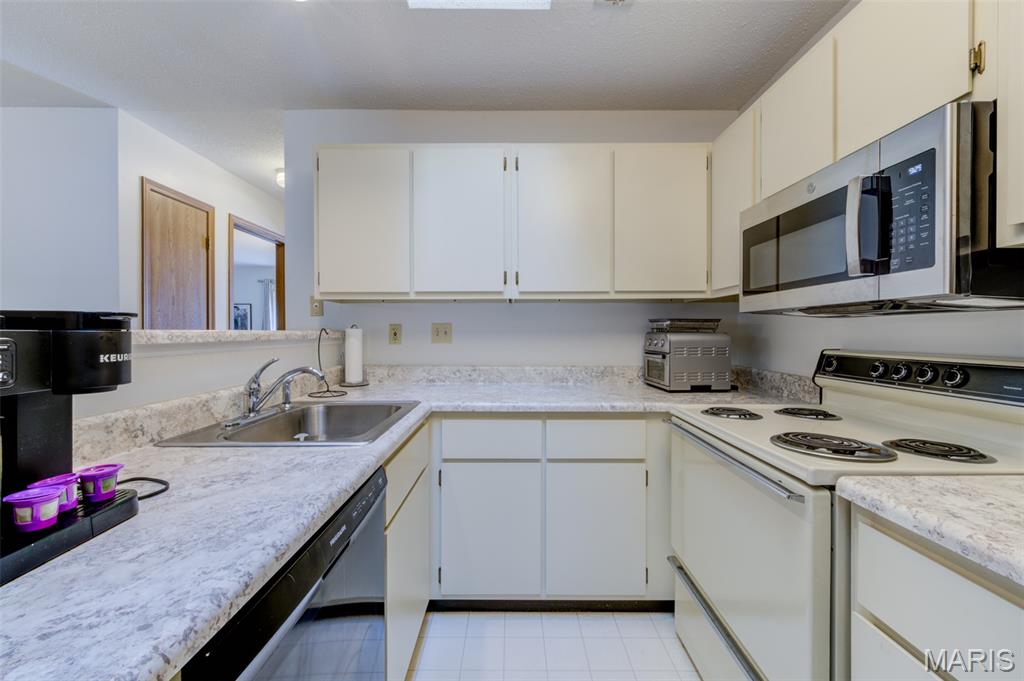 Highland Village Ph Four Twenty - Residential