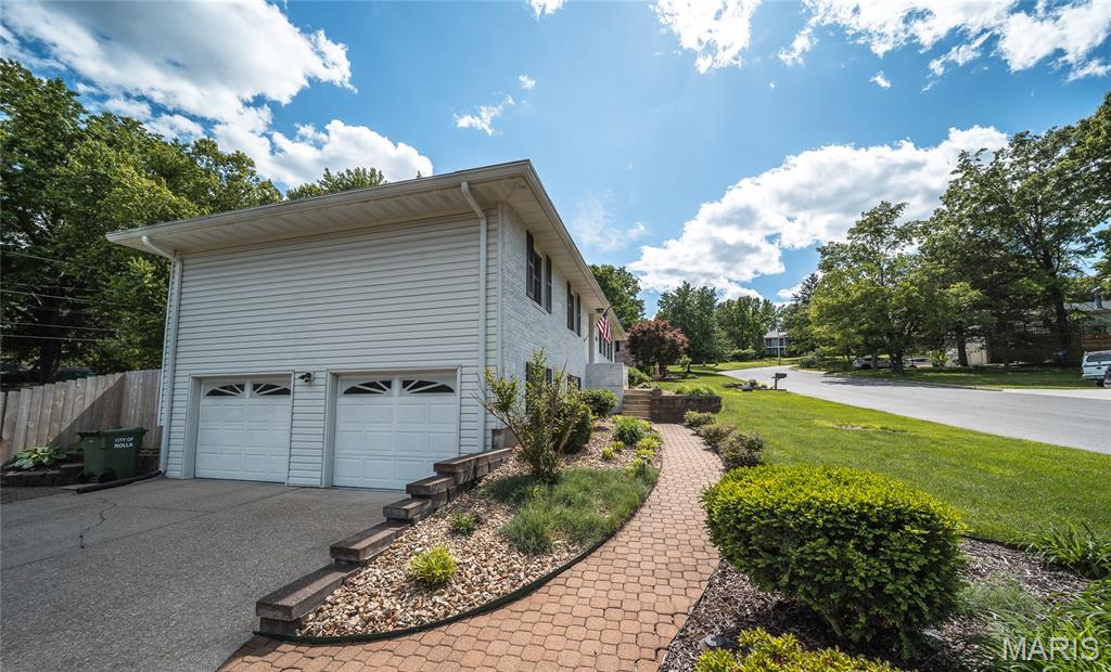 Wedgewood Manor - Residential