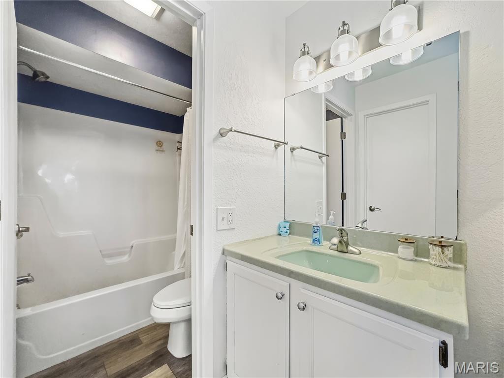 Baypoint Village Con - Residential