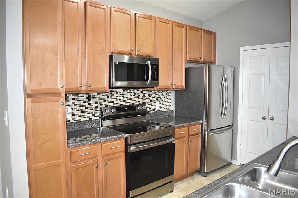 Bridgewater Cove A Condo 5th - Residential