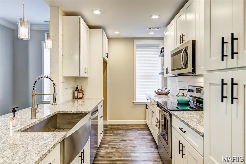 Greenwich Condo 01 Flr 03 - Residential Lease