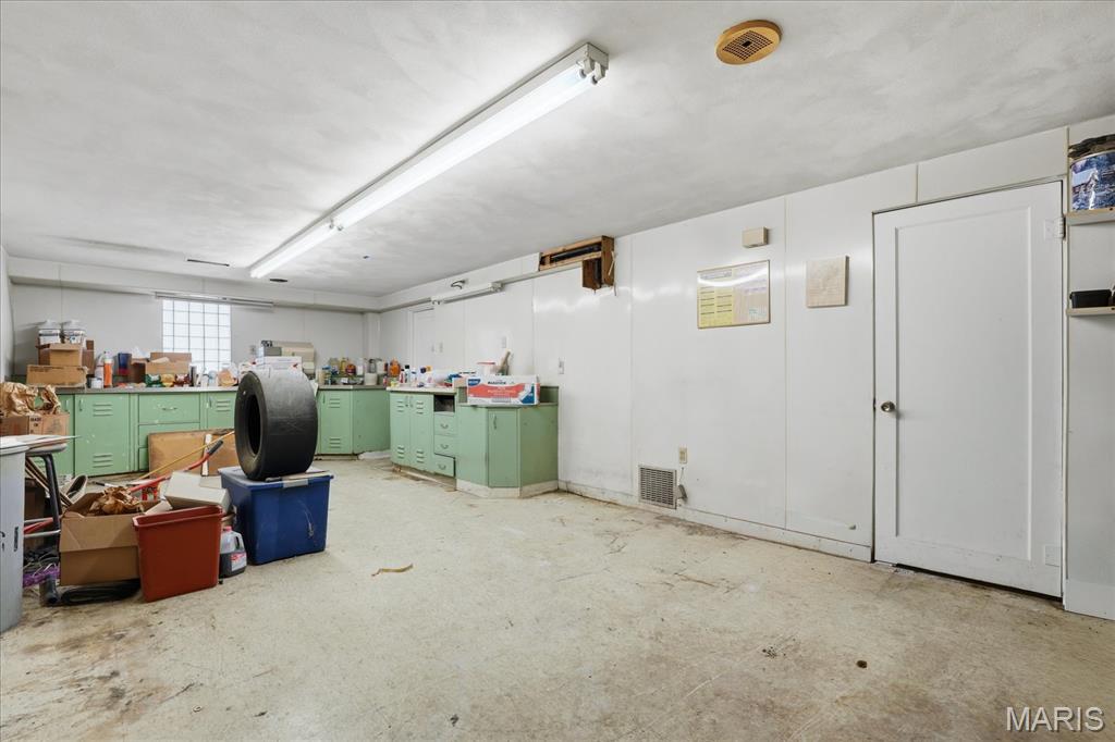 Crons Tracts - Commercial Sale