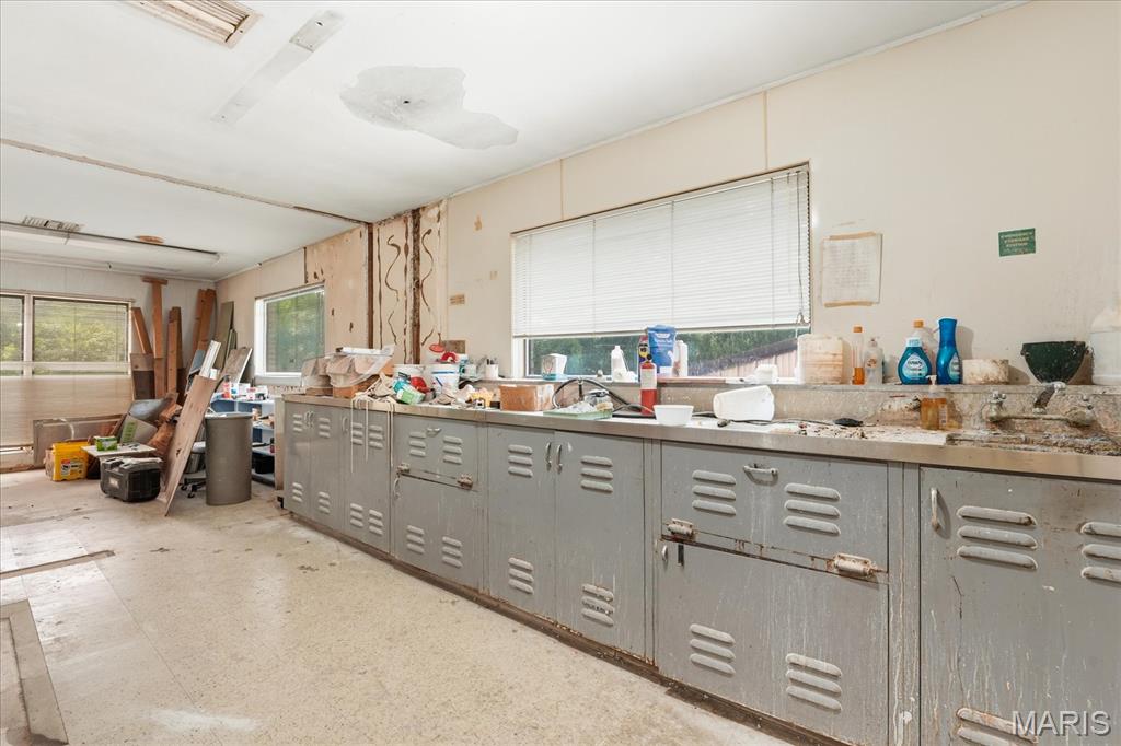 Crons Tracts - Commercial Sale