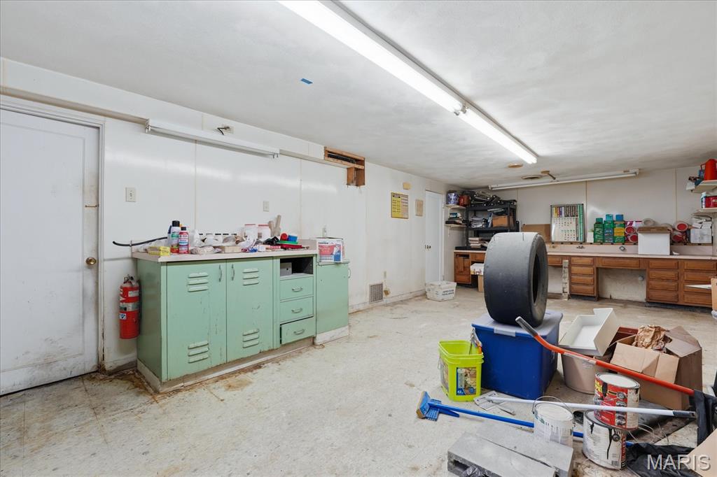 Crons Tracts - Commercial Sale