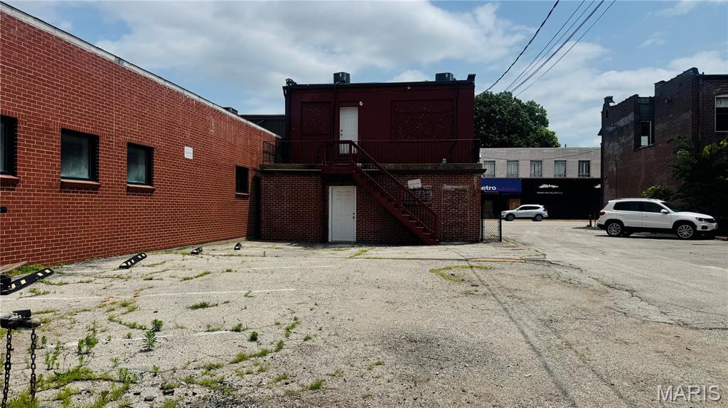 Grand Meramec Park Add - Commercial Sale