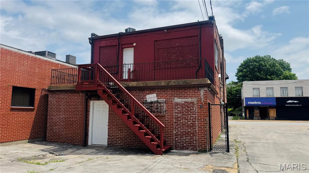 Grand Meramec Park Add - Commercial Sale