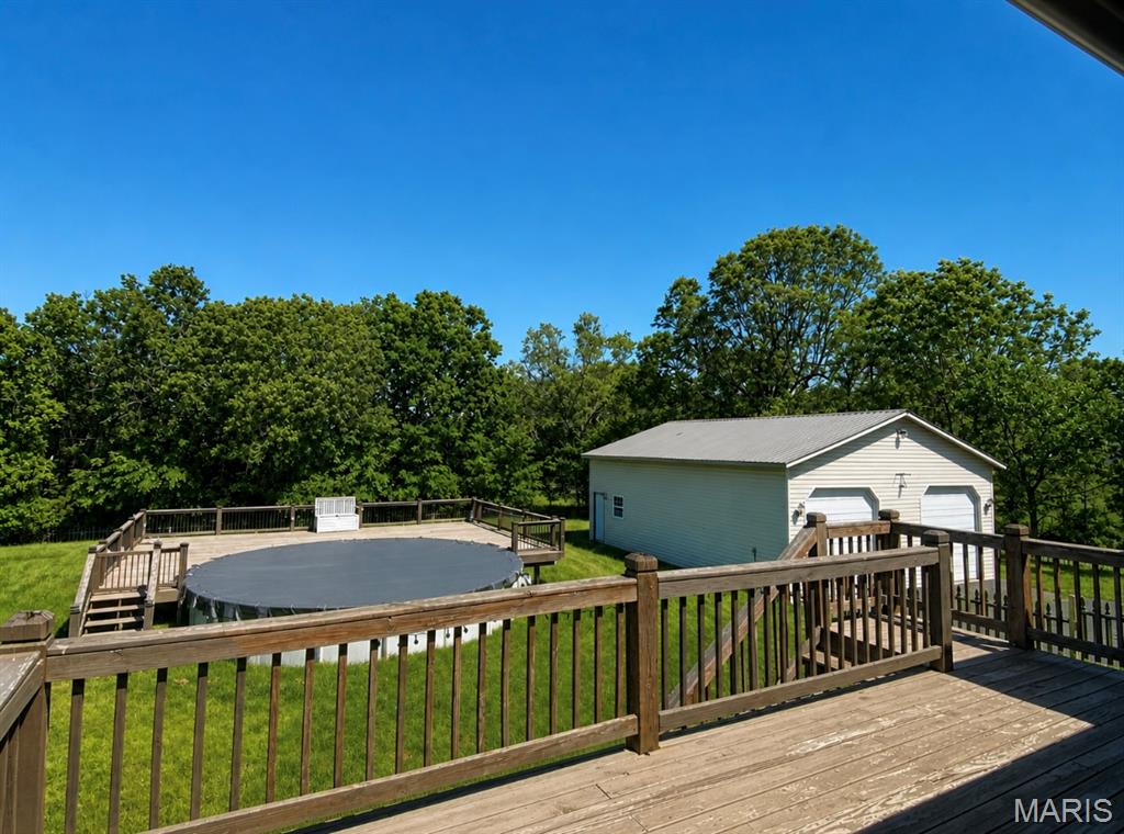 MEADOW WOOD ESTATES - Residential