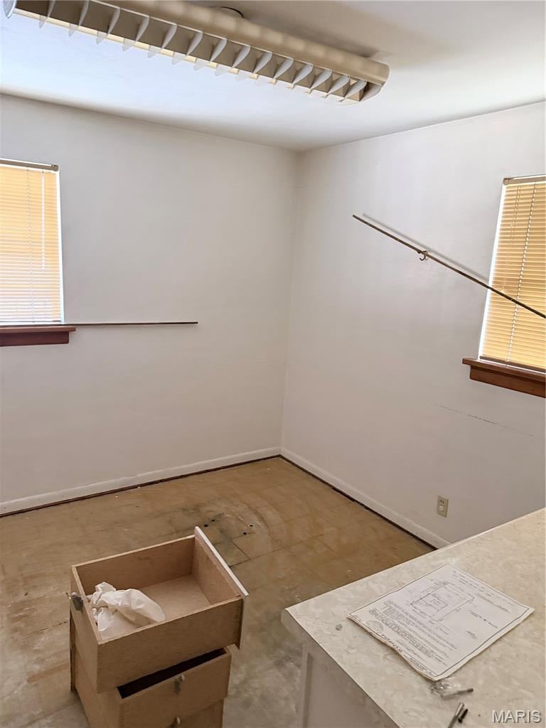 Kinloch Park - Commercial Sale