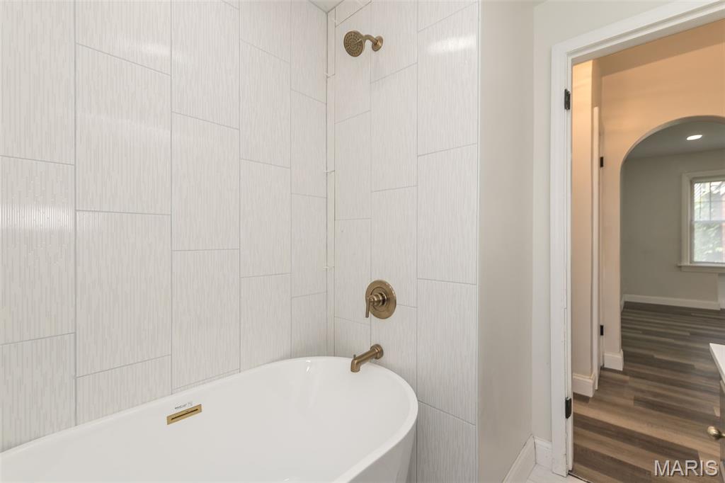 Laughlins Add To Sycamore Hills - Residential