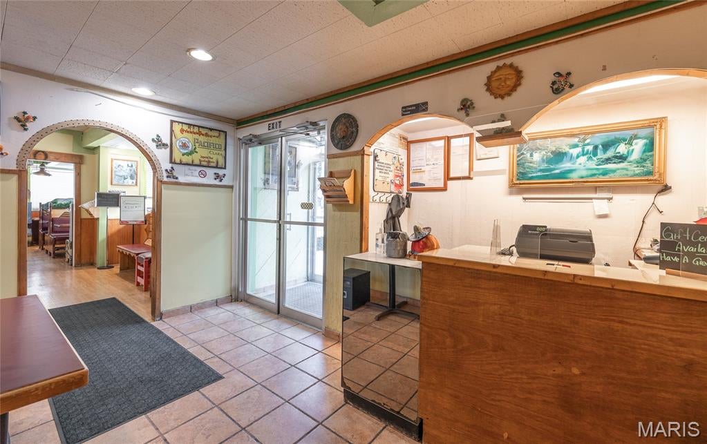 Mehta Estate - Commercial Sale