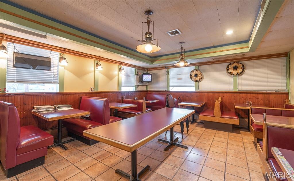 Mehta Estate - Commercial Sale