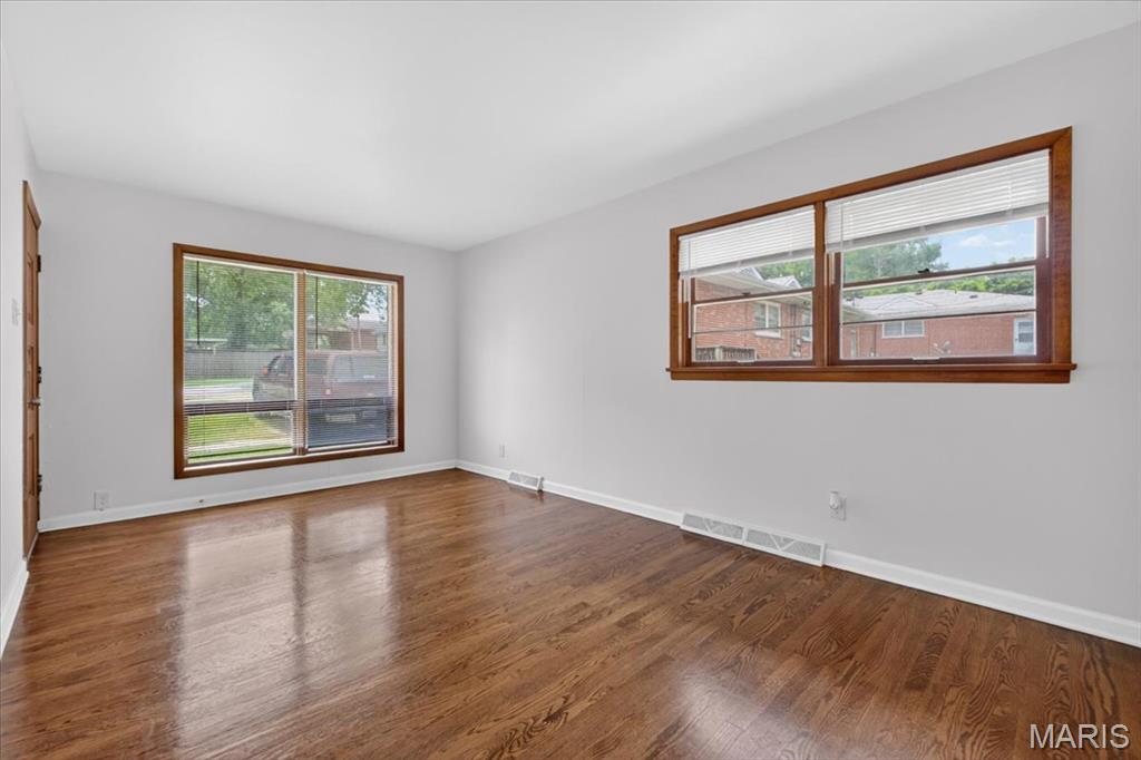 Elmdale Manor 2 - Residential Income