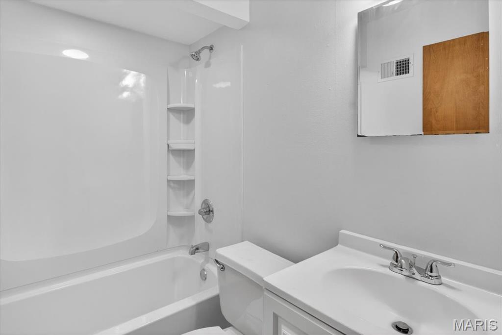 Elmdale Manor 2 - Residential Income