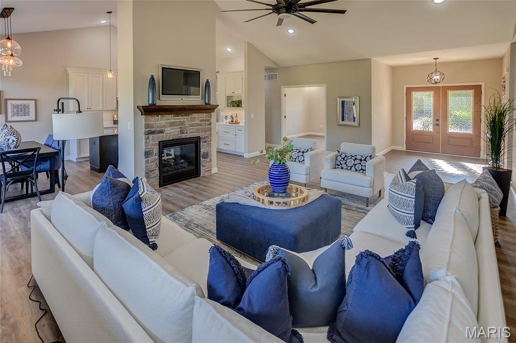 Braeswood Trails 1st Add - Residential
