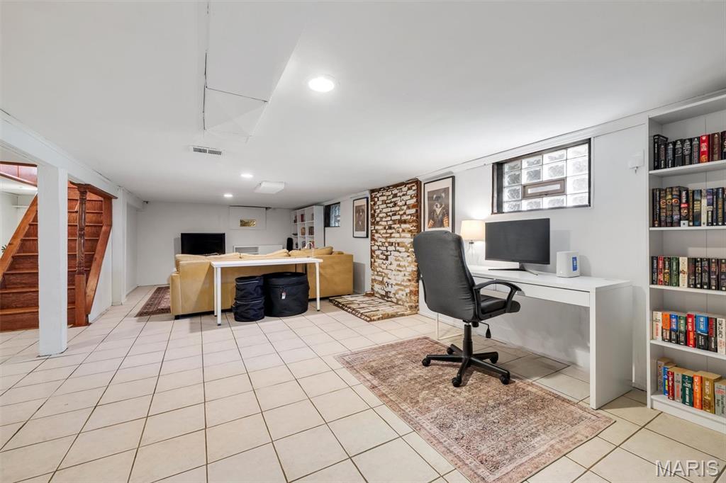 Mc Kenzie Tr - Residential