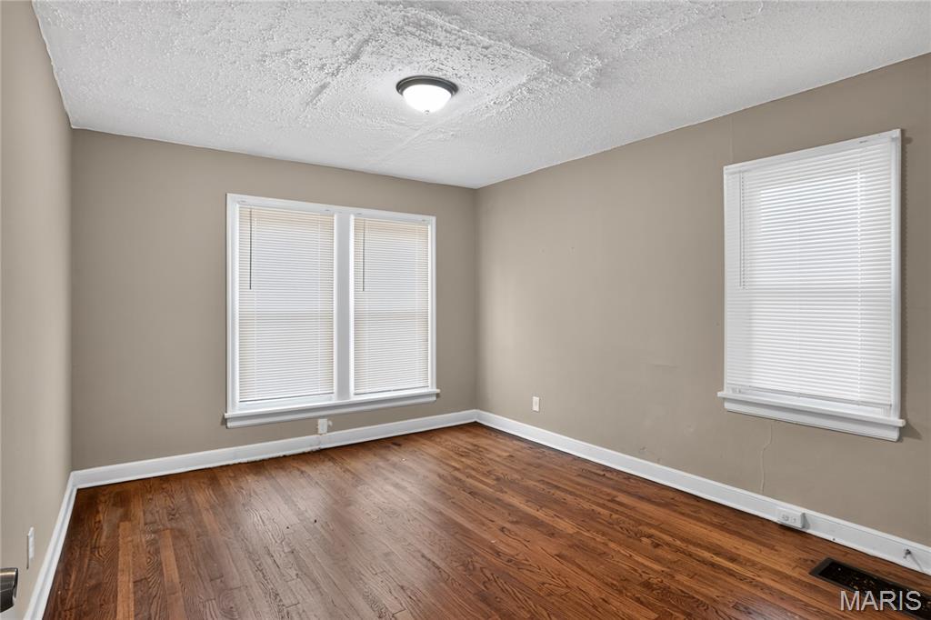 Belle Mead Place Resub Acre Lt 11 - Residential