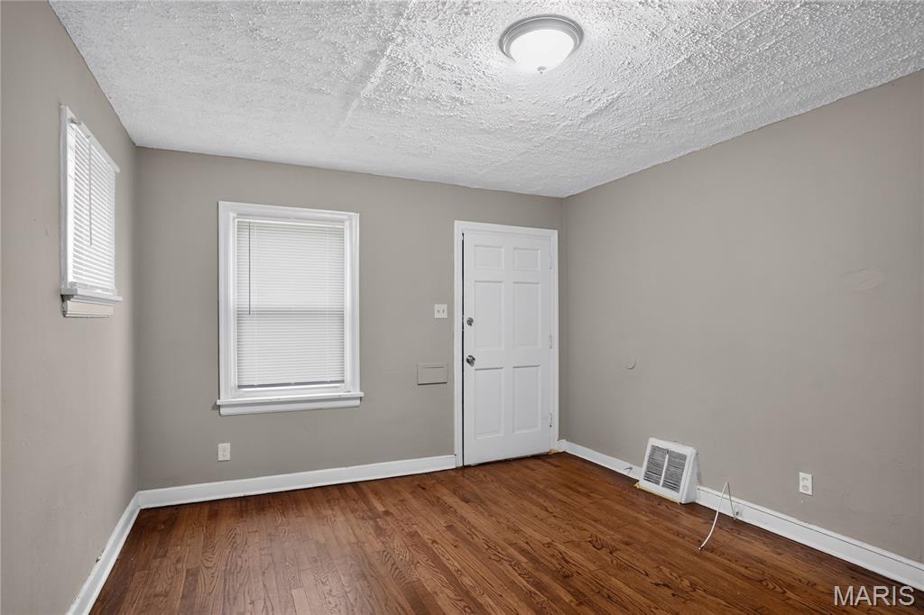 Belle Mead Place Resub Acre Lt 11 - Residential