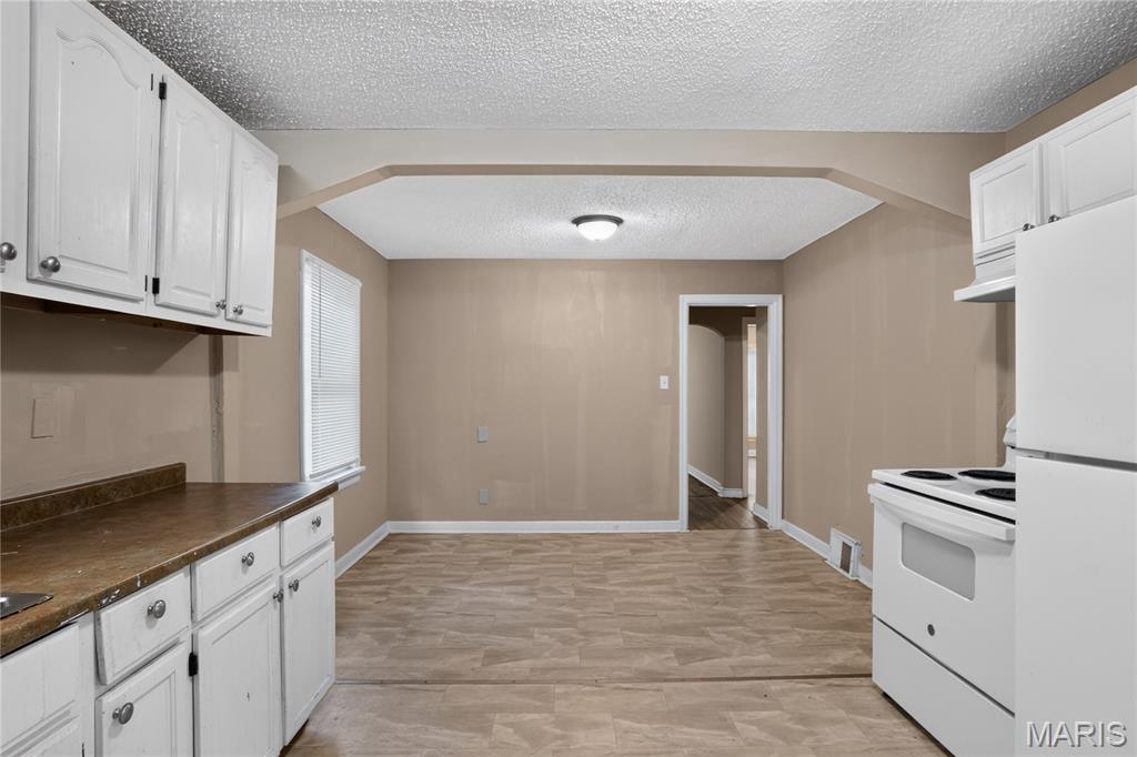 Belle Mead Place Resub Acre Lt 11 - Residential