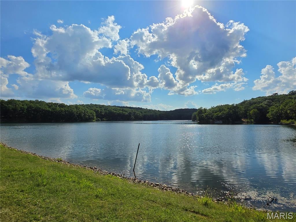 Lonedell Lakes - Land