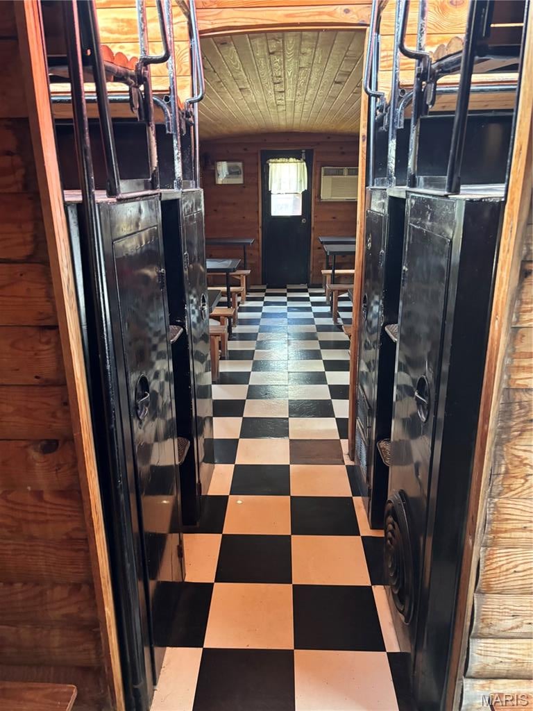 n/a - Commercial Sale
