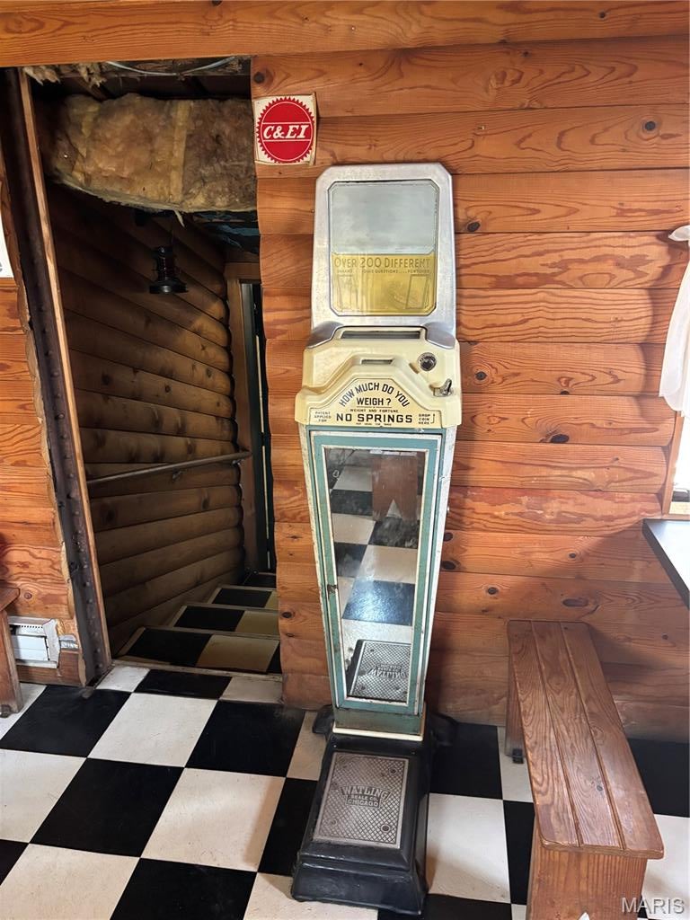 n/a - Commercial Sale
