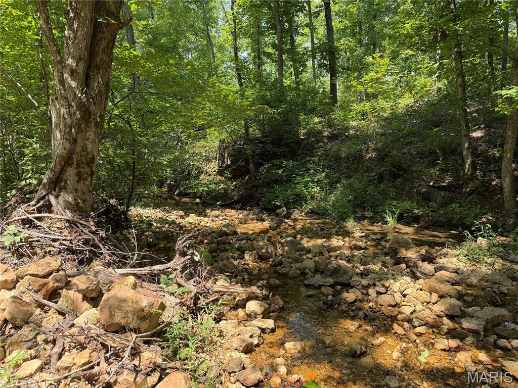 Cherokee Pass - Land
