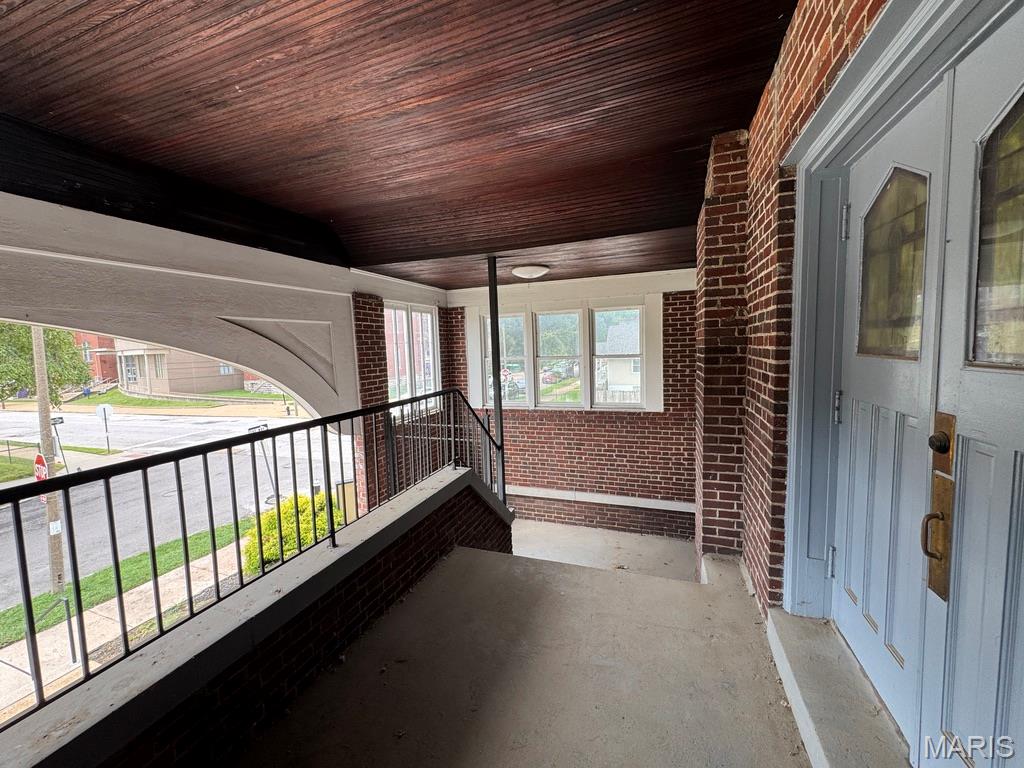 Lac R Tr Add - Commercial Lease