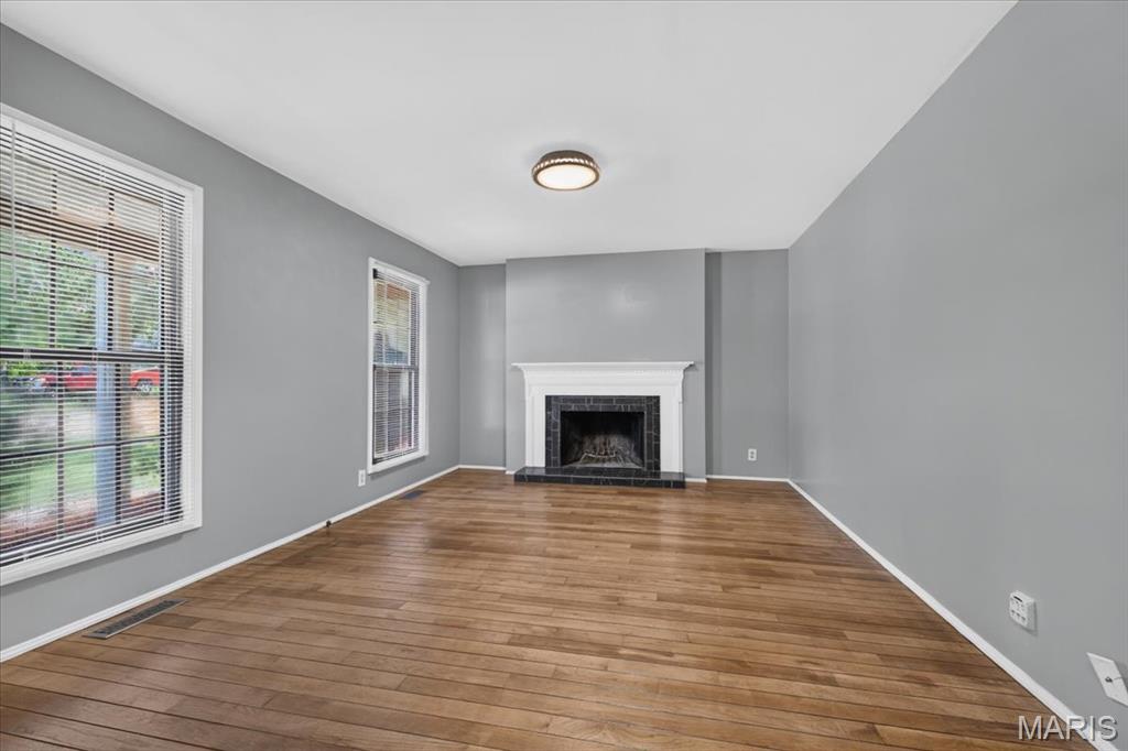 Mayer Wedgwood Green Pheasant Run - Residential