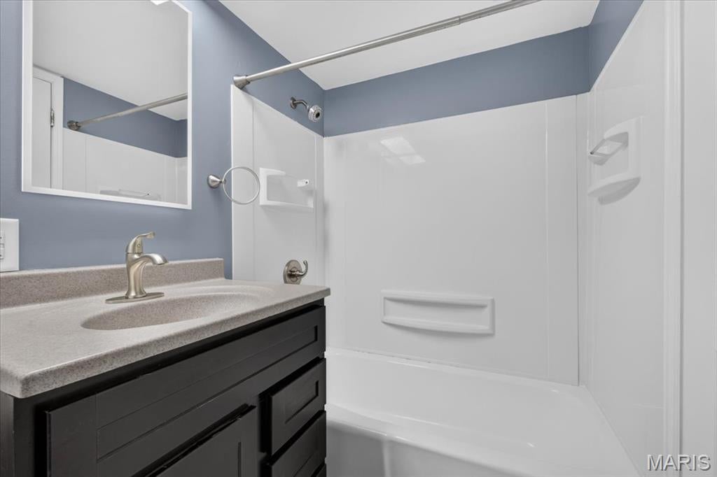 Mayer Wedgwood Green Pheasant Run - Residential
