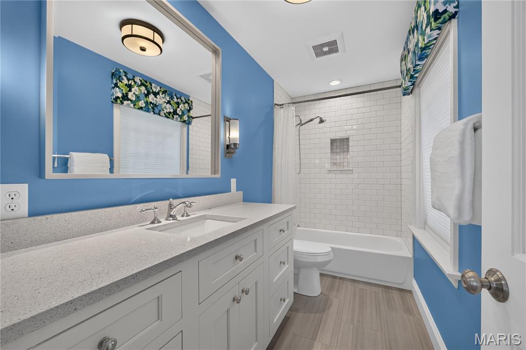 Davis Place - Residential