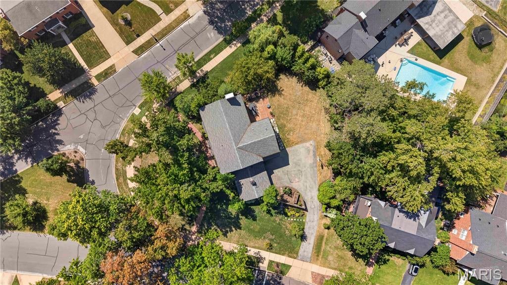 Davis Place - Residential