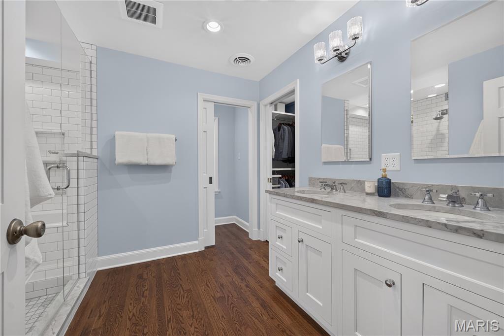 Davis Place - Residential