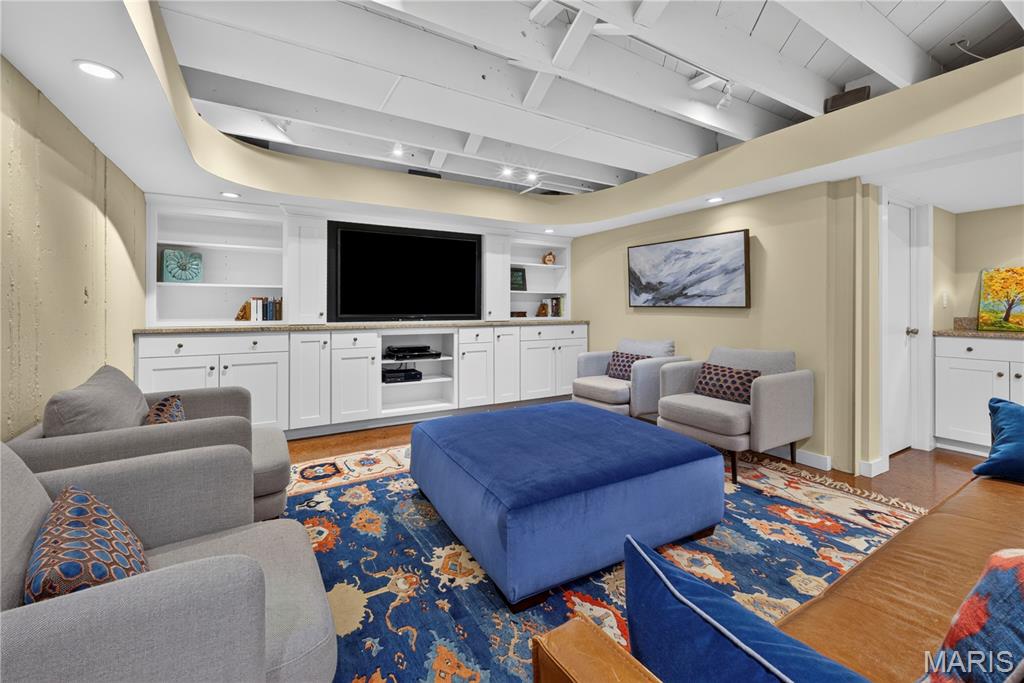 Davis Place - Residential