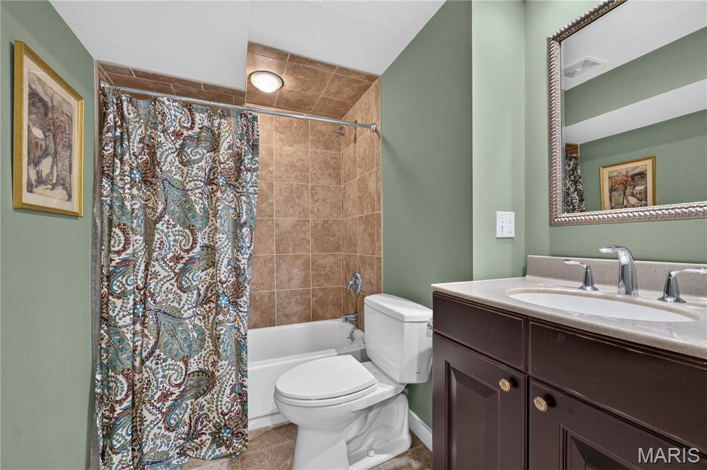 Davis Place - Residential