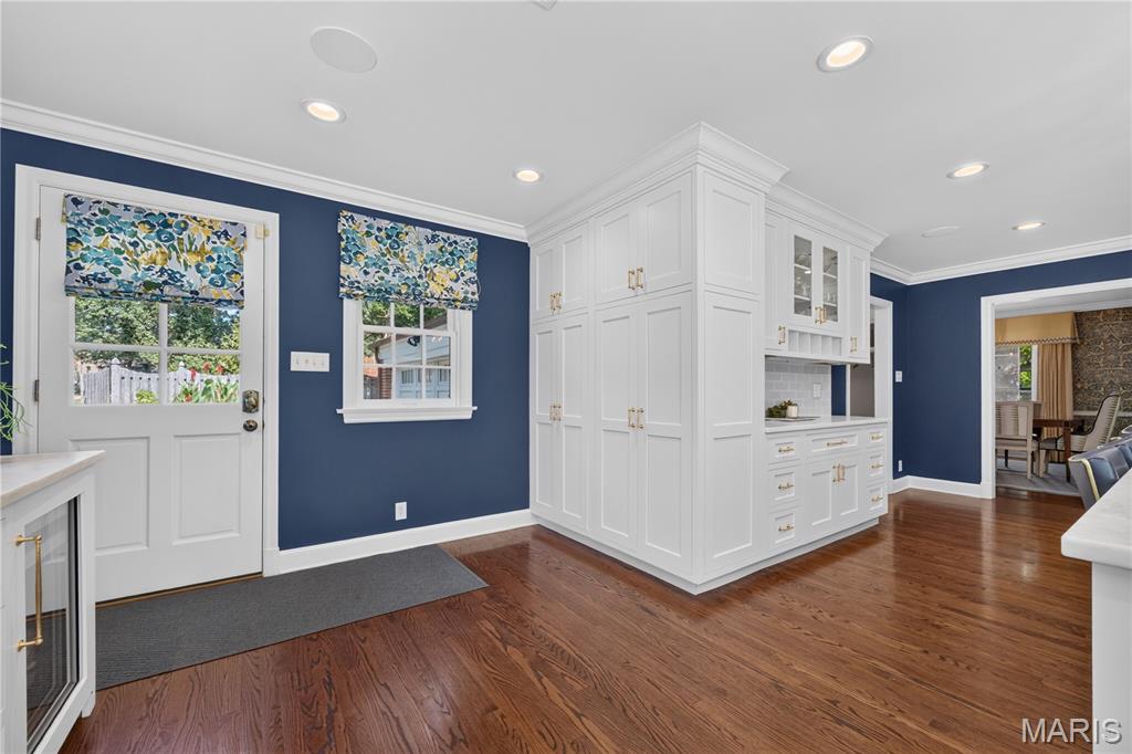 Davis Place - Residential