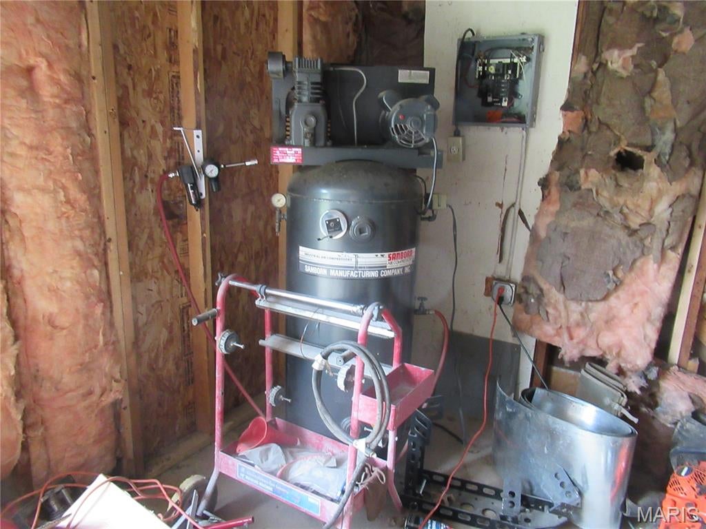 Freeman and Crow Acres - Commercial Sale