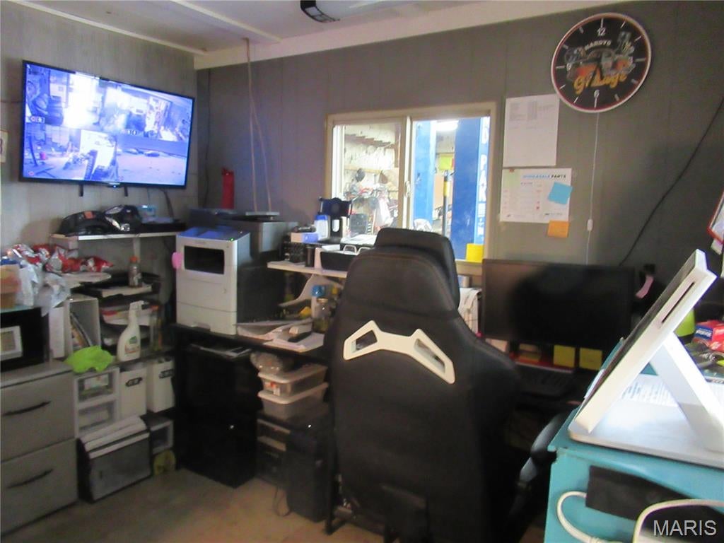 Freeman and Crow Acres - Commercial Sale