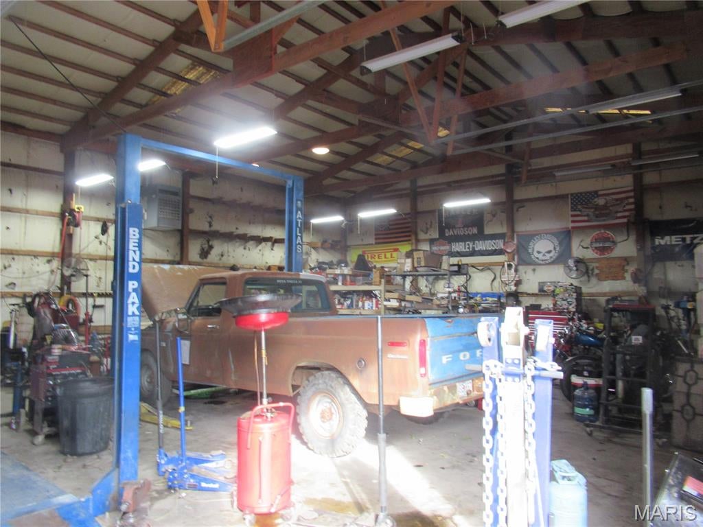 Freeman and Crow Acres - Commercial Sale