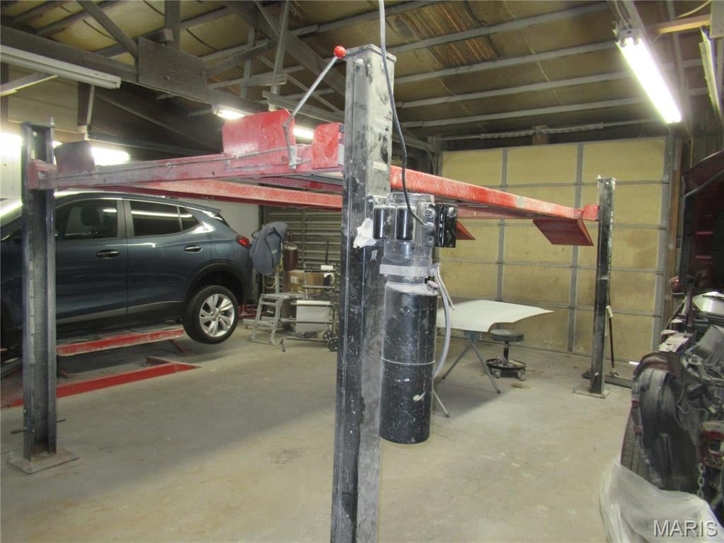 Freeman and Crow Acres - Commercial Sale