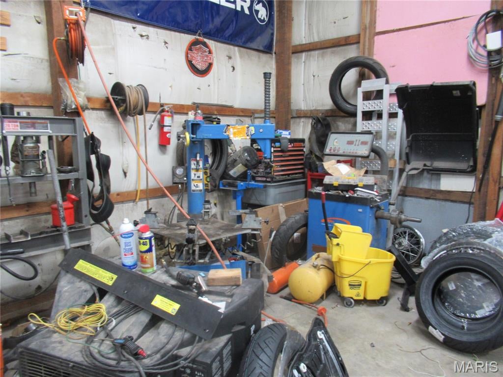 Freeman and Crow Acres - Commercial Sale
