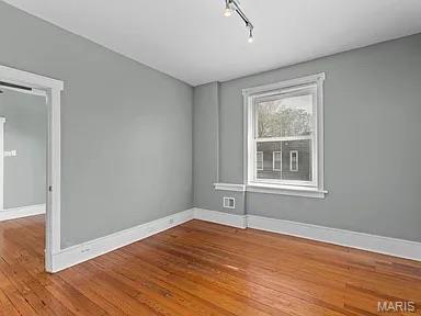 Nicholsons Compton Hill Add - Commercial Sale