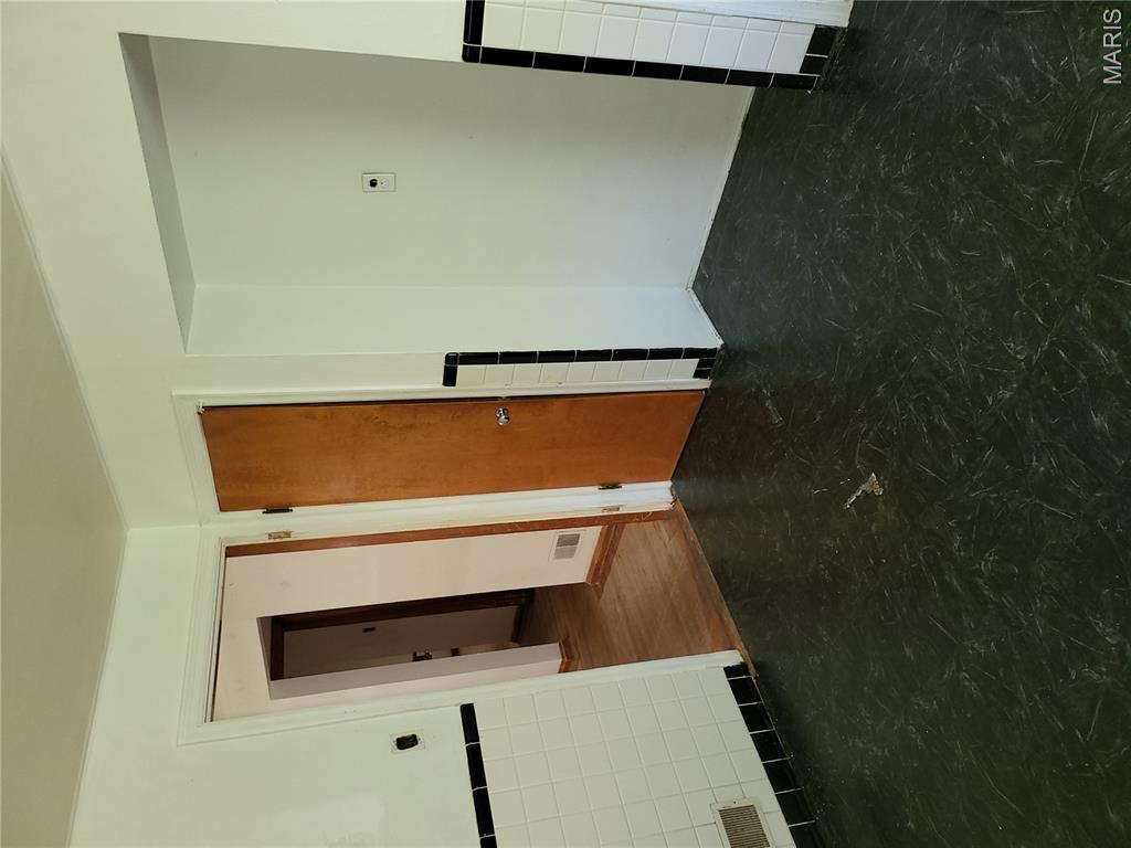 Birchers - Residential