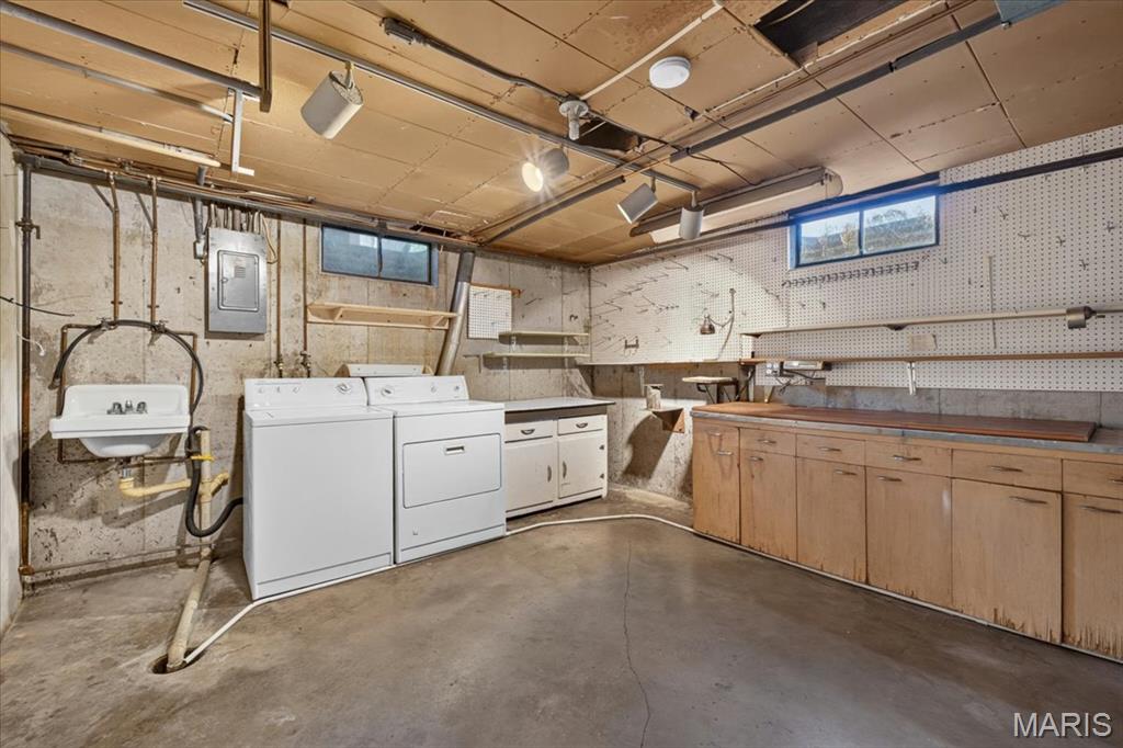 Hencklers 4th Add - Residential